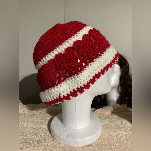 Handmade Red Heart Beanie Hat - Picture 7 of 7